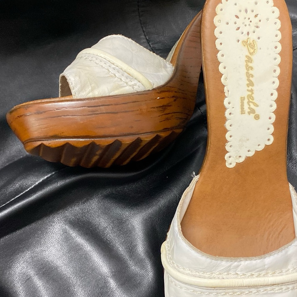 Platform sandals
